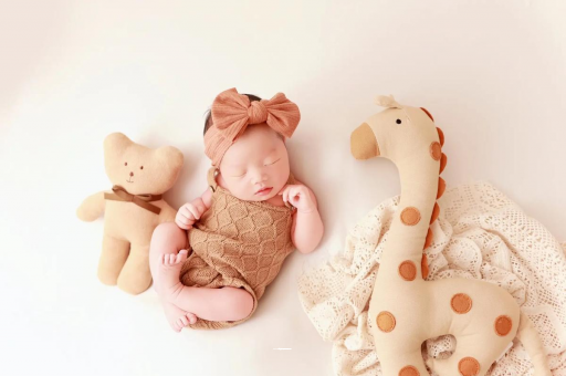 拉萨宝宝发型女绑扎方法